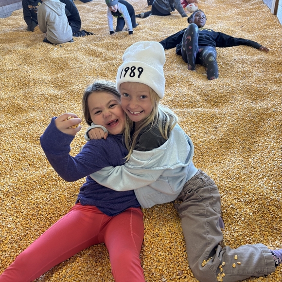 Meet your Posher, Lori - Picture 15 of 15